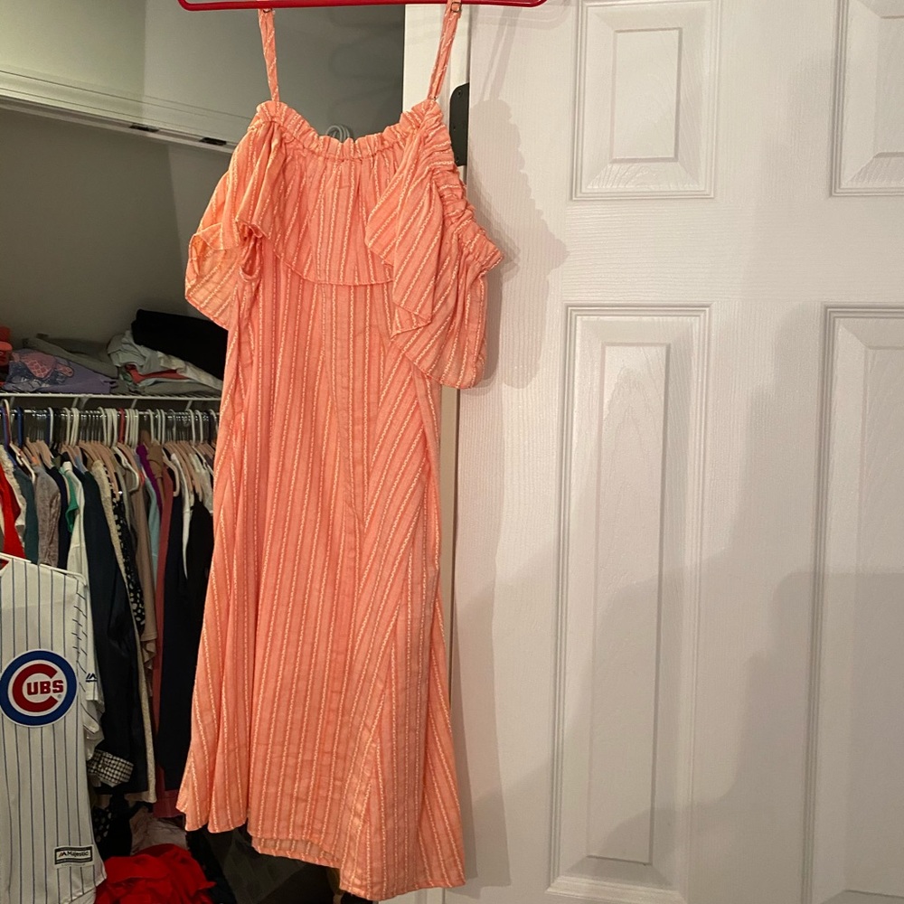 Umgee Peach and White Off-Shoulder Dress